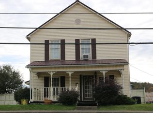 3208 Court St, Fort Gay, WV 25514