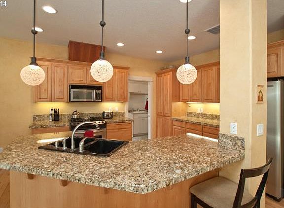 5th image of 11470 SW Gallo Ave
