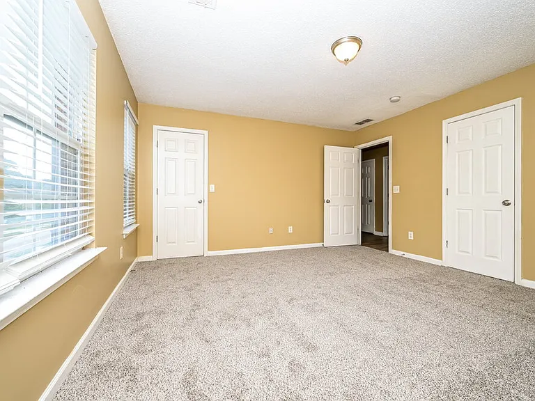 1876 Simmons Ln — Photo 15