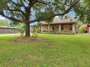 131 S Oak Bluff St, Trinity, TX 75862