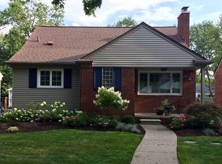 2684 Pembroke Rd, Birmingham, MI 48009