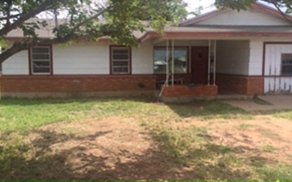 2nd image of 504 Canyon Dr