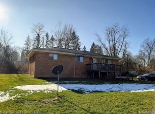 4120 Sherwood Rd, Ortonville, MI 48462