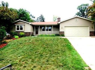3168 Brockwood Dr NE, Grand Rapids, MI 49525