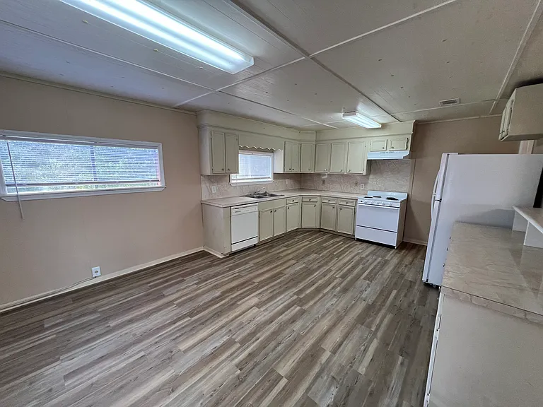2997 Highway 589 — Photo 10