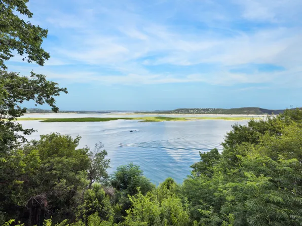 5010 Lakeview Dr, Austin, TX 78732