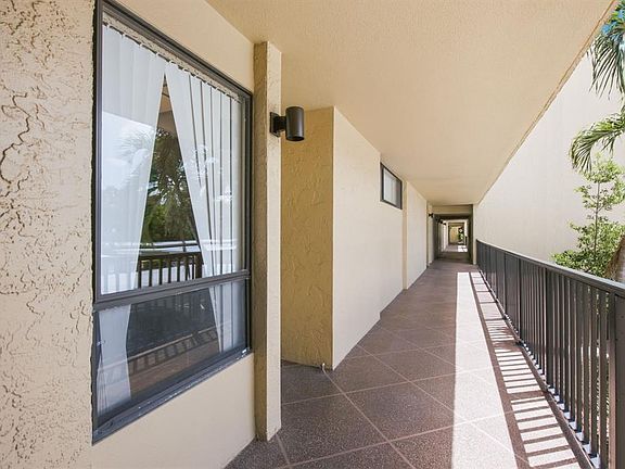 5th image of 2621 COVE CAY DRIVE #203