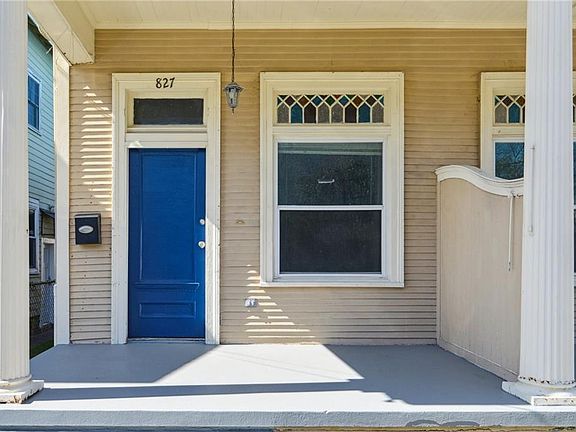 3rd image of 827-29 Roosevelt Pl