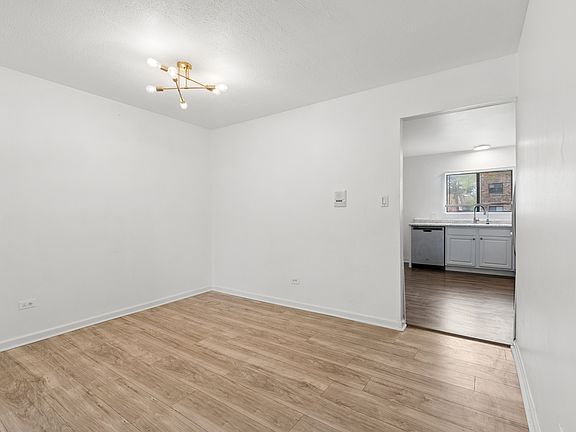 5th image of 2213 Nichols Rd APT B