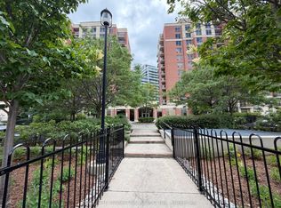 The Gates of Bayview Glen III Condos, Richmond Hill, ON L4B 0C1