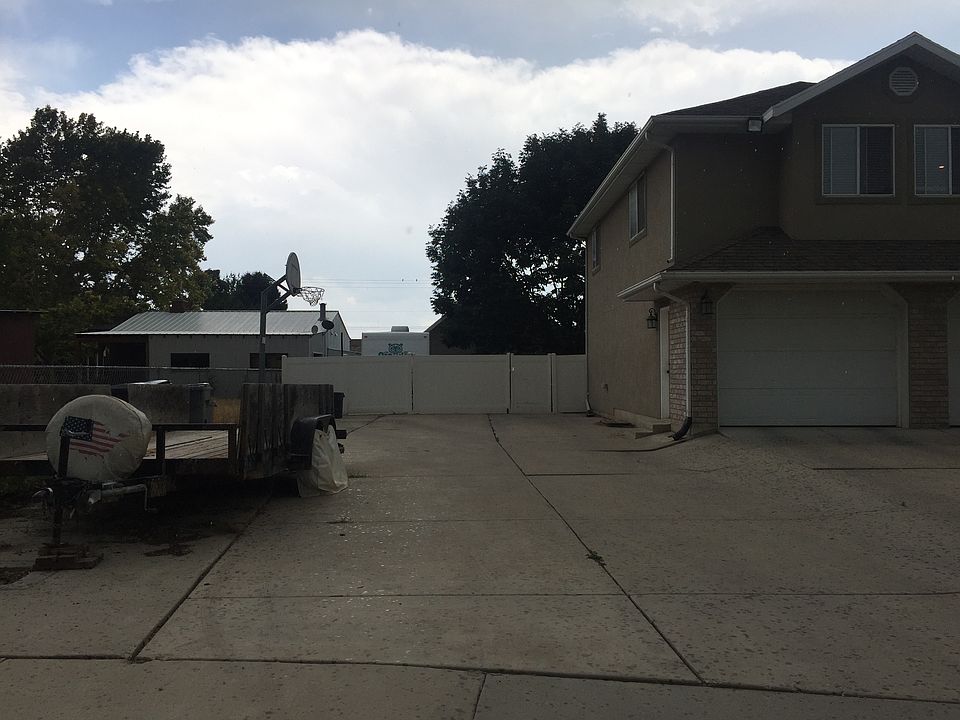 2nd image of 340 E 60 N