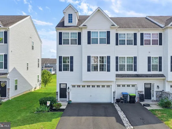 1322 Carrick Ct, Middletown, DE 19709