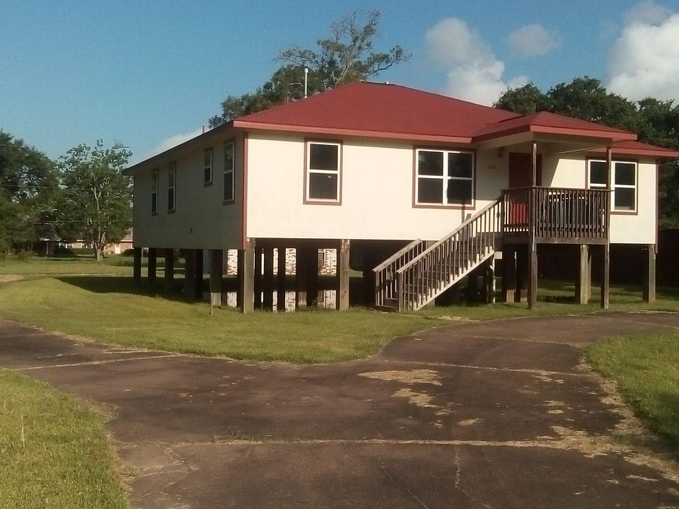 1st image of 3510 E Country Club Dr
