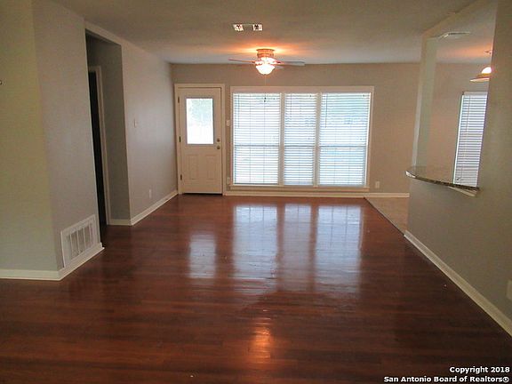 3rd image of 362 Timberlane Dr