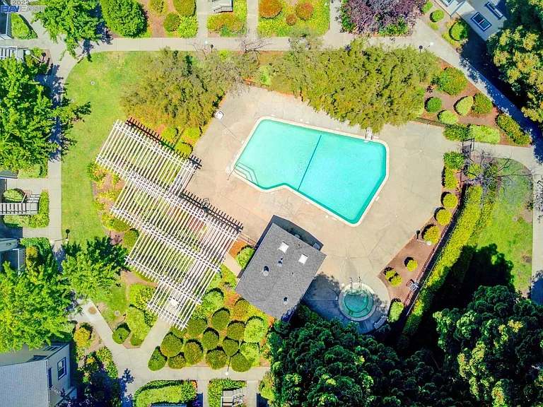 302 Sequim Cmn — Photo 9