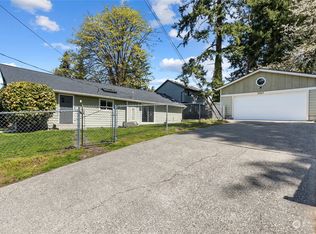 9927 Yakima Ave S, Tacoma, WA