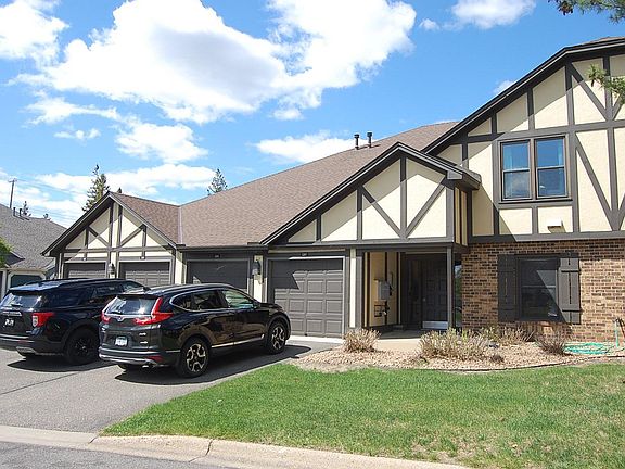 2nd image of 5201 Balmoral Ln