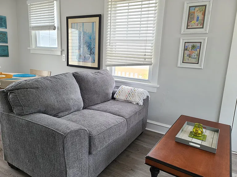 425 N Kenyon Ave — Photo 14