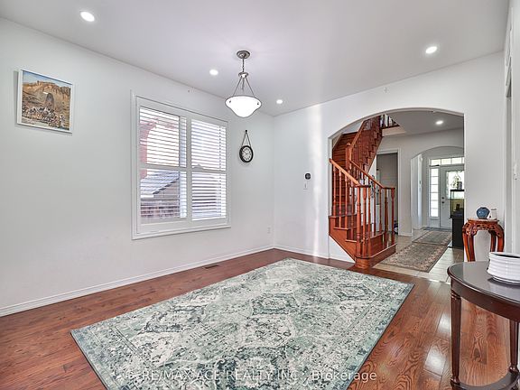 5th image of 1819 Misthollow Dr