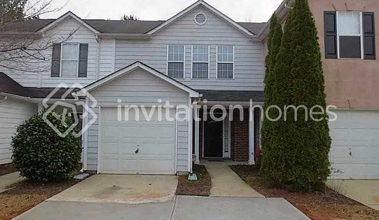 2644 Waverly Hills Dr — Photo 1