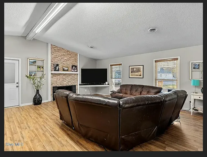 4813 Waltmoor Rd — Photo 3