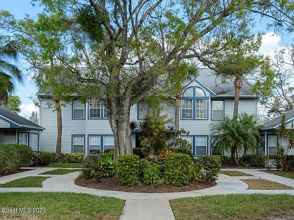 2nd image of 4796 Lake Waterford Way W APT 4
