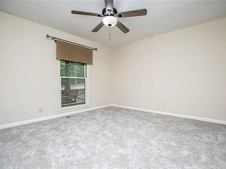 1499 Stonington Ct — Photo 40