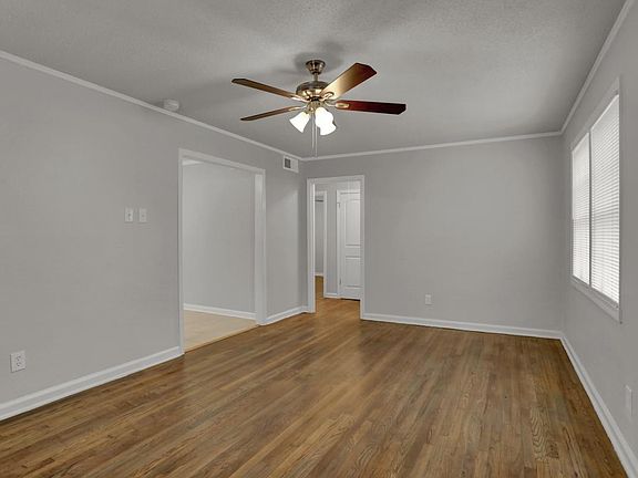 4th image of 3856 S Goodman Cir