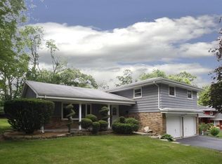 1407 62nd St, Downers Grove, IL 60516