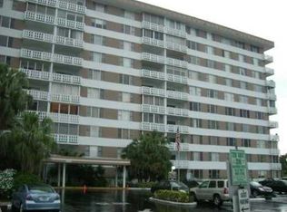 4800 Hillcrest Ln APT 200, Hollywood, FL 33021