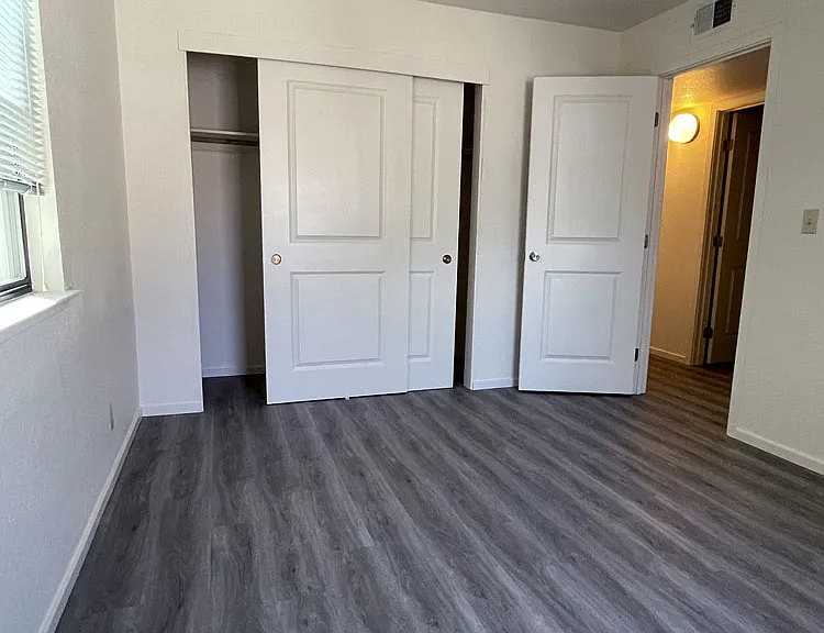 331 S Jefferson St #4 — Photo 9