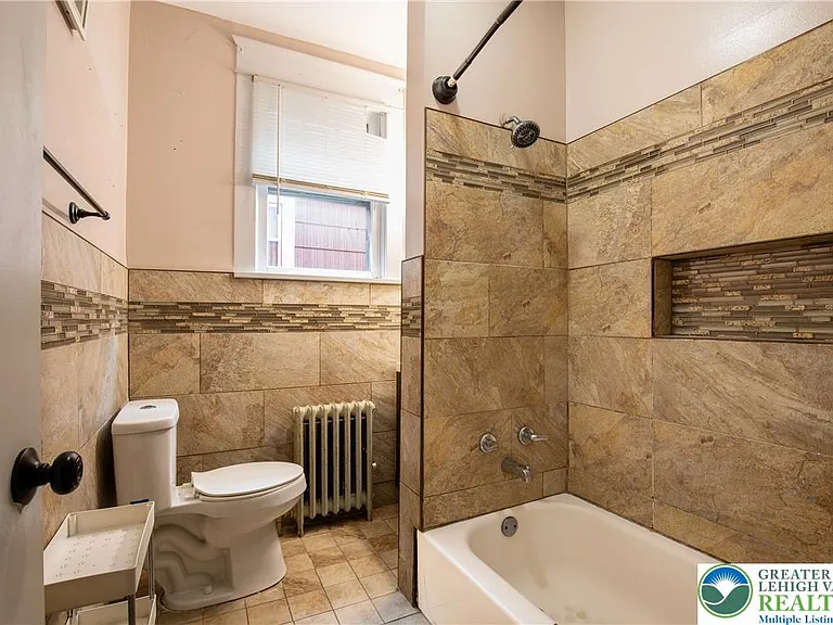 68 S Meade St — Photo 16