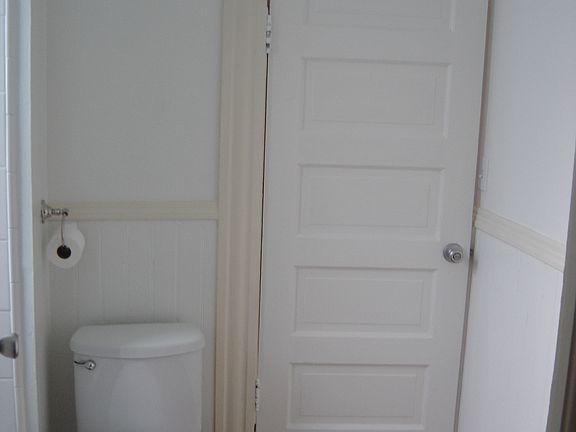 5th image of 326 E Pearl St