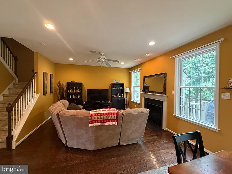 2735 Keebler Ct — Photo 12