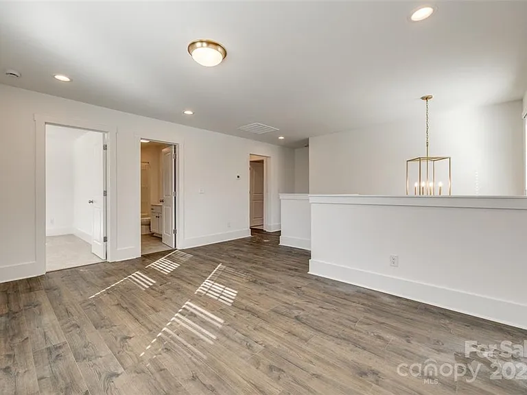 1237 Eastway Dr — Photo 24