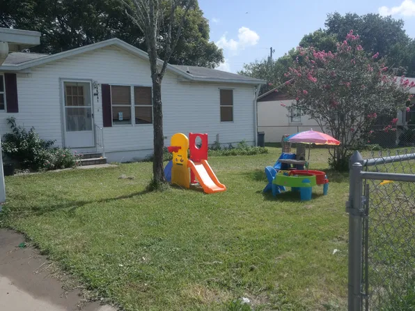 39231 3rd Ave, Zephyrhills, FL 33542