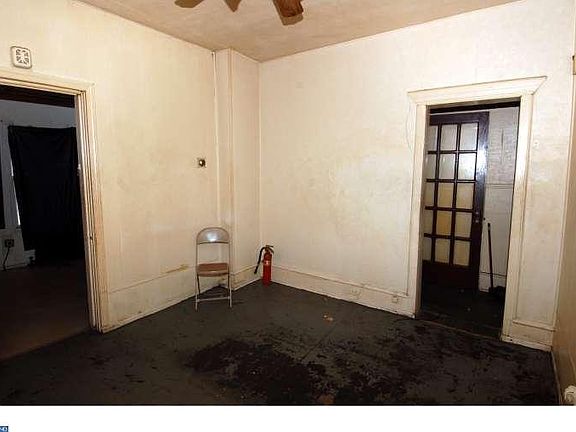 3rd image of 4124 W Girard Ave