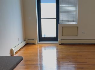 37-14 32nd St #4, Long Island City, NY 11101