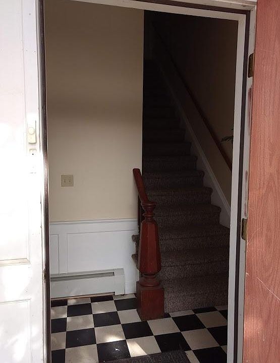 1st image of 33 Park St APT 3