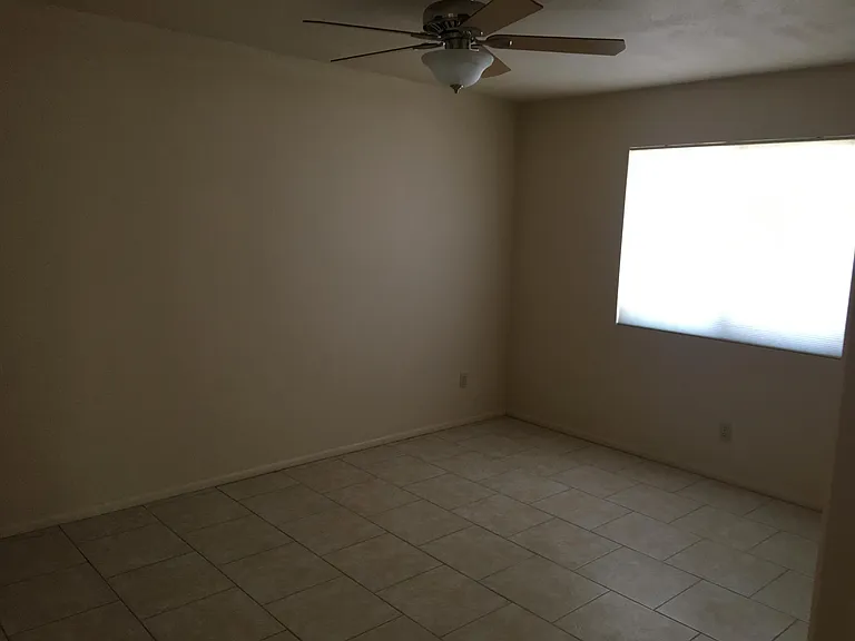 1165 N Tracy Ave — Photo 15