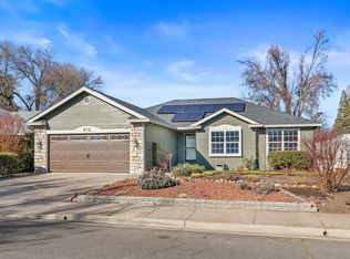 672 Shadow Wood Dr, Medford, OR 97501