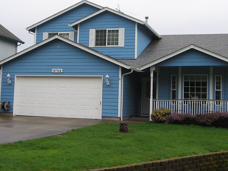 1st image of 6704 NE 70th St