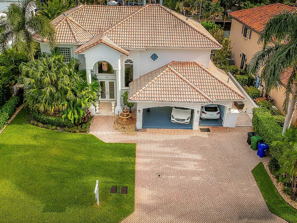 1st image of 2306 Barcelona Dr