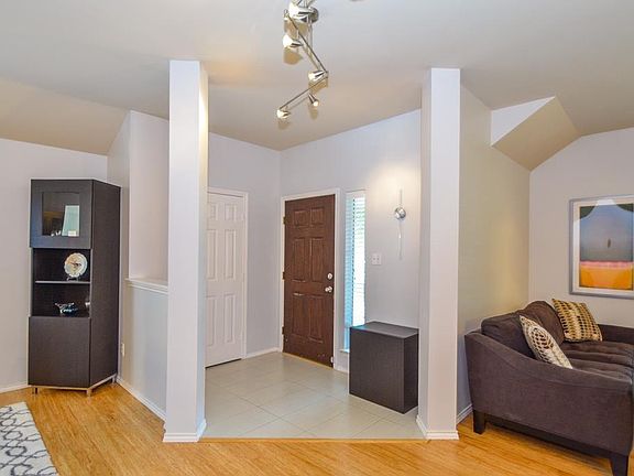 4th image of 2027 Mound Lake Dr