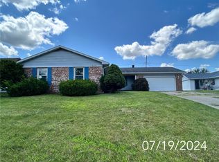 1004 Sunset Rdg, Danville, IL 61832