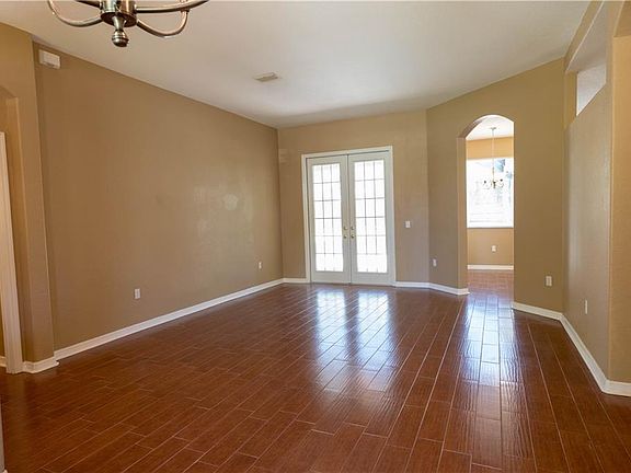 4th image of 3026 Spring Hammock Dr