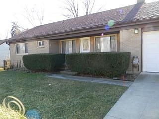 2nd image of 2163 Deering Ave