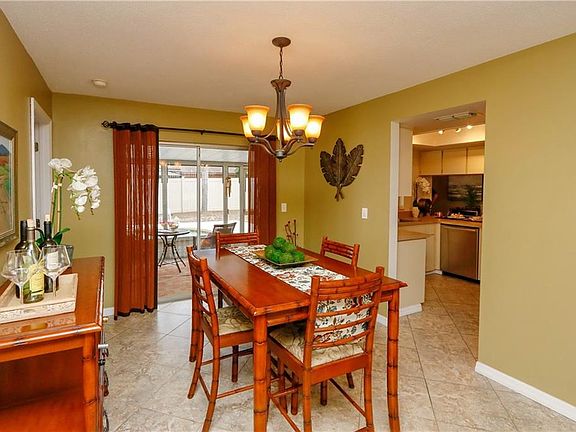 4th image of 440 Meadowlark Ln