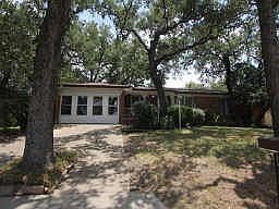 1st image of 920 Walter St