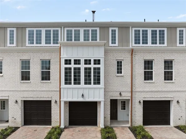 102 Founders St, Cranberry Township, PA 16066